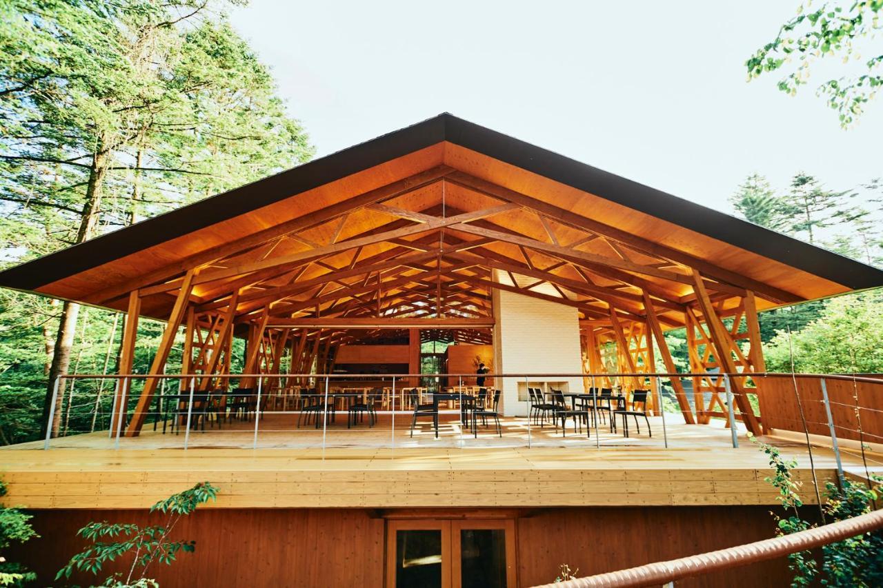 ホテル Shishi-Iwa-House 軽井沢町 エクステリア 写真