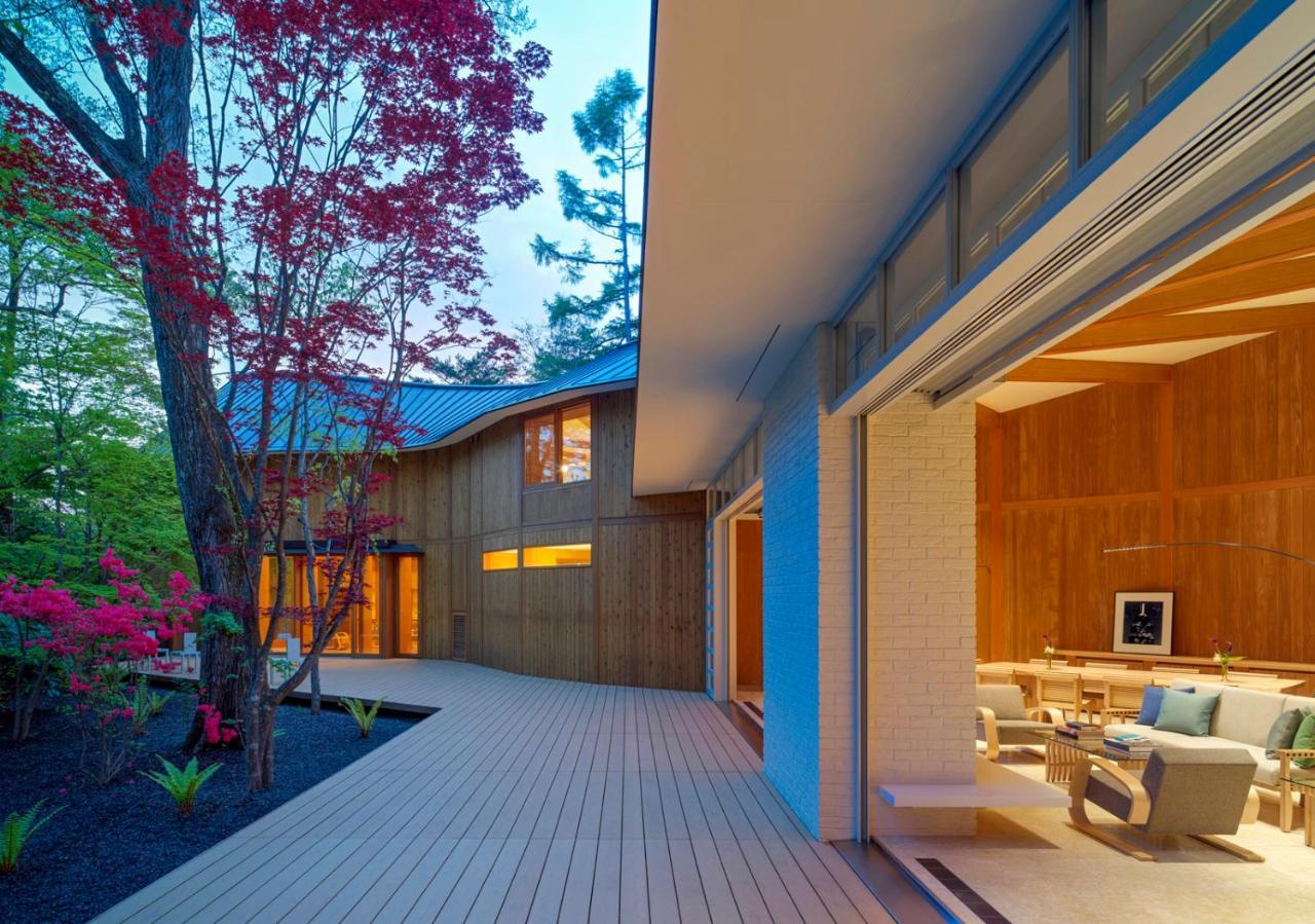 ホテル Shishi-Iwa-House 軽井沢町 エクステリア 写真