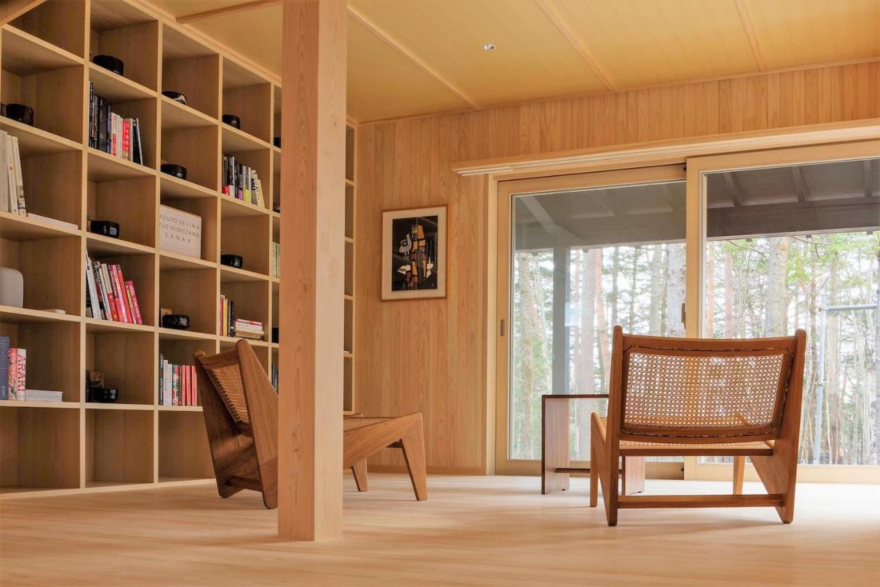 ホテル Shishi-Iwa-House 軽井沢町 エクステリア 写真
