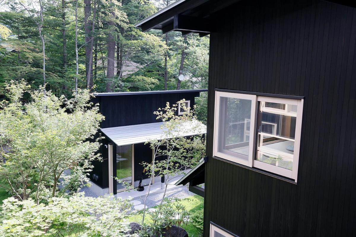 ホテル Shishi-Iwa-House 軽井沢町 エクステリア 写真