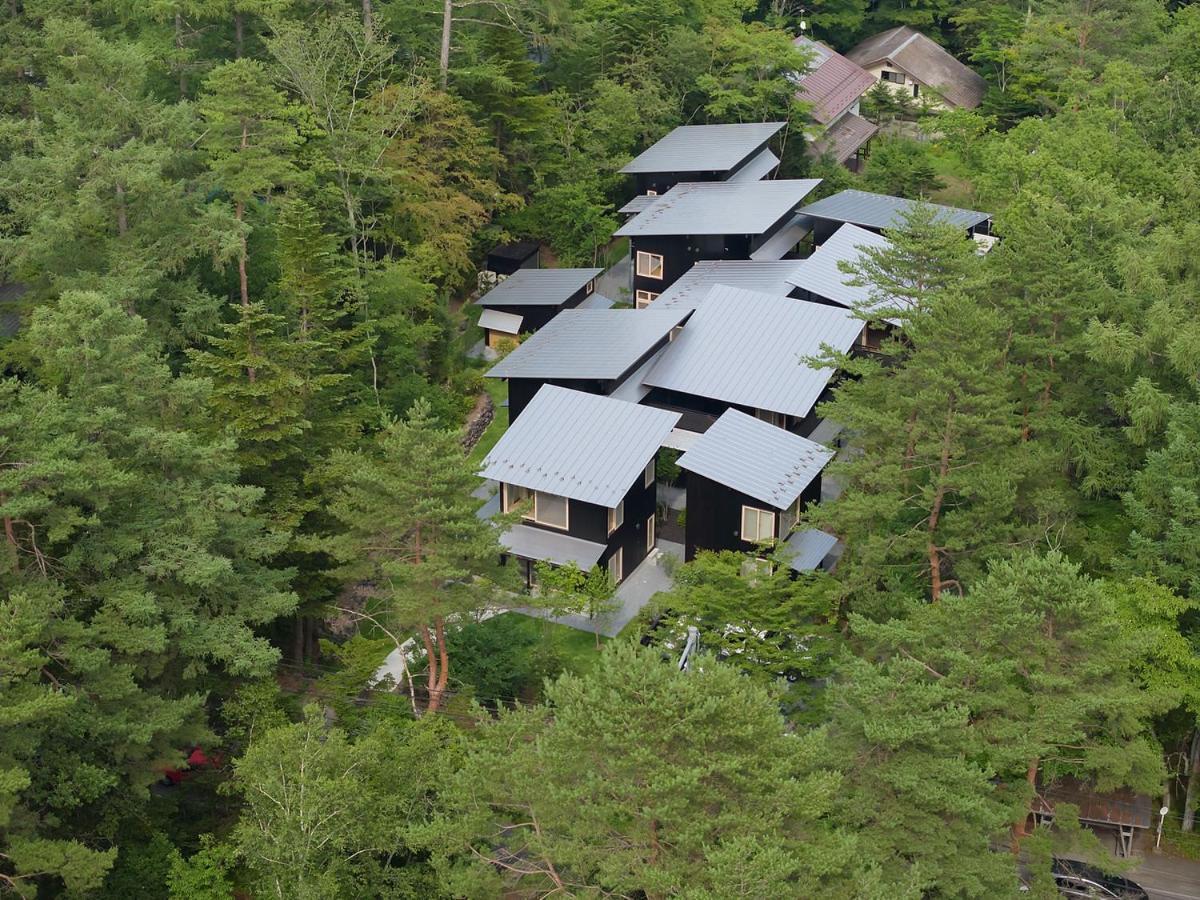 ホテル Shishi-Iwa-House 軽井沢町 エクステリア 写真