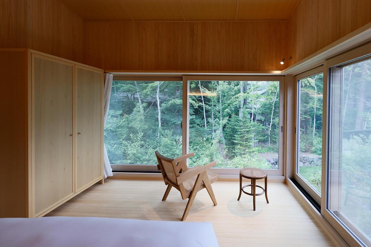 ホテル Shishi-Iwa-House 軽井沢町 エクステリア 写真