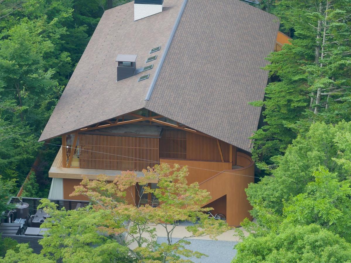 ホテル Shishi-Iwa-House 軽井沢町 エクステリア 写真