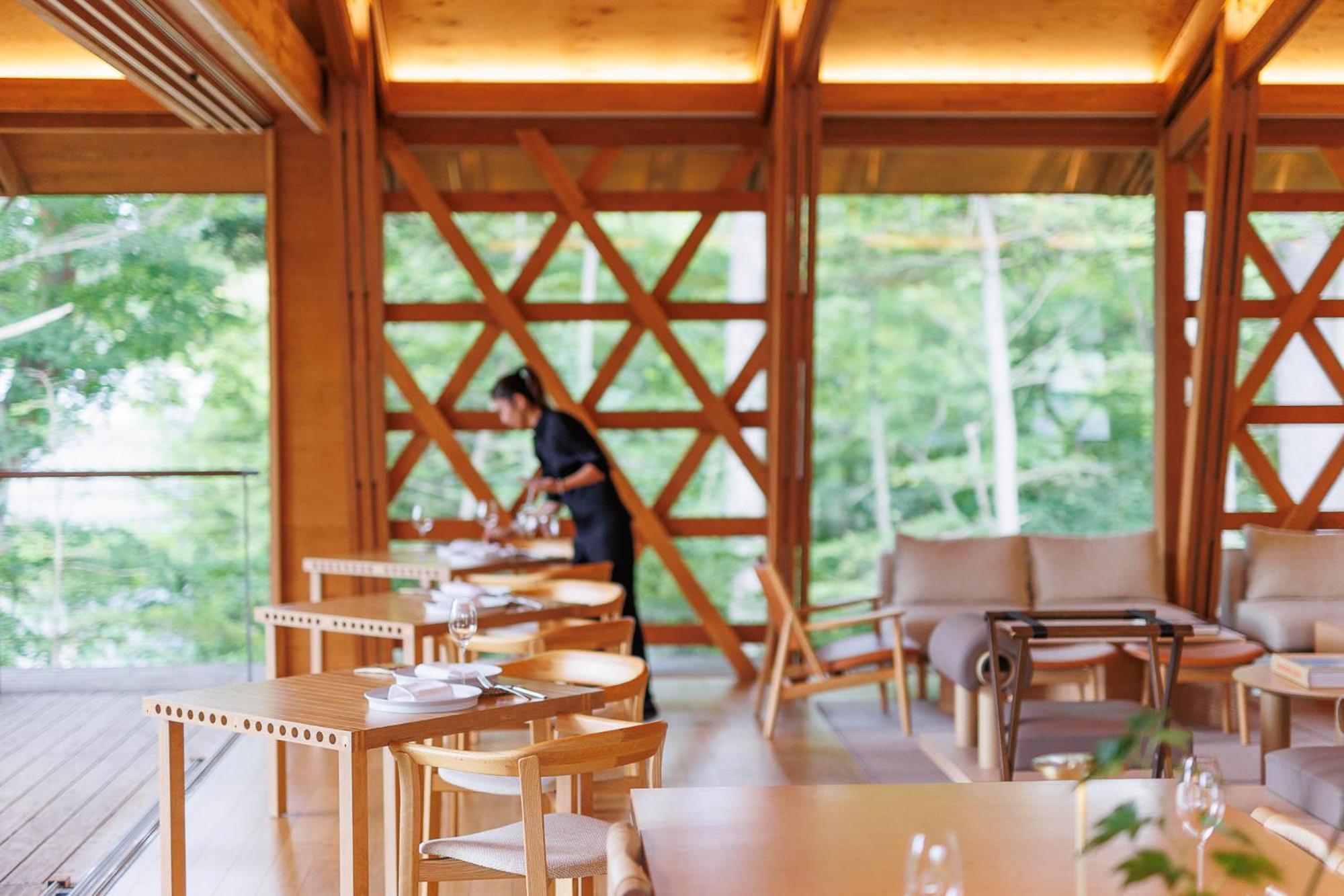 ホテル Shishi-Iwa-House 軽井沢町 エクステリア 写真